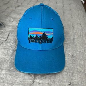 Mens blue Patagonia hat. In great condition